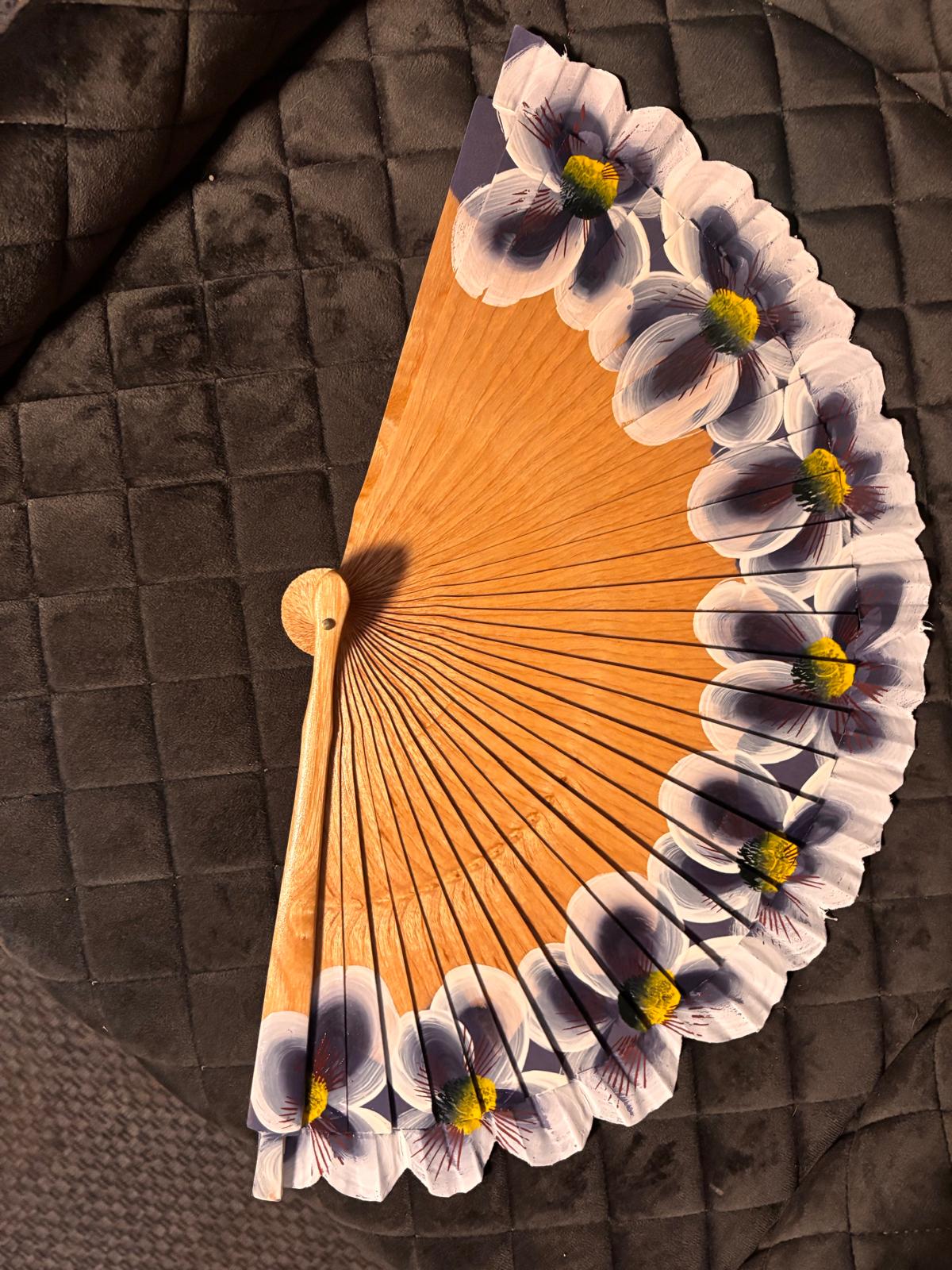Handbemalter Holzfächer „Amapola“ – 2 Farben